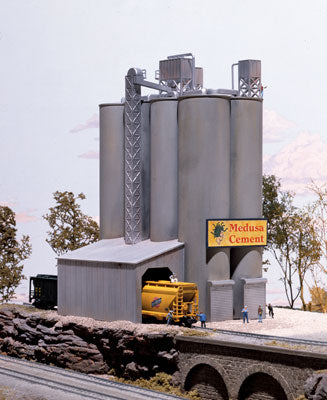 Walthers Cornerstone Medusa Cement Company - HO Scale Kit