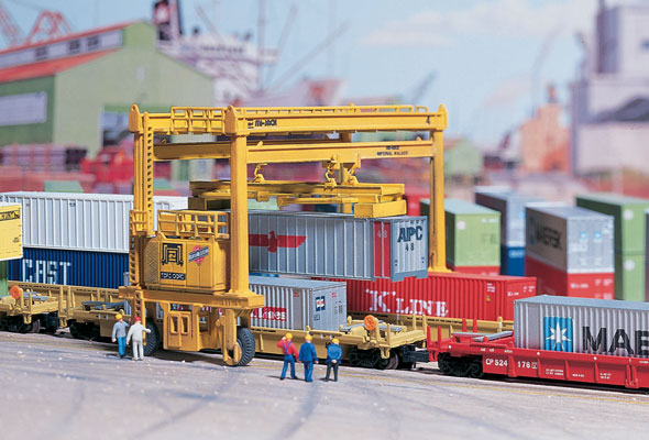 Walthers Cornerstone MI-JACK Translift(R) Intermodal Crane