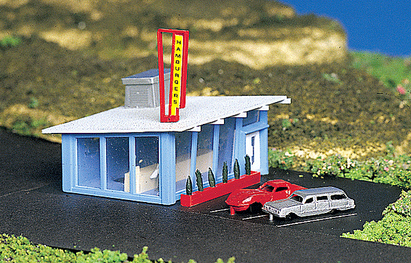 Bachmann Industries Drive-In Hamburger Stand (Assembled)