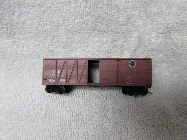 Kadee Micro-Trains Pacific Electric 10019 40' Box Car 28362