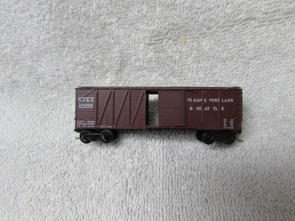 Kadee Micro-Trains Spokane Portland 40' Box Car