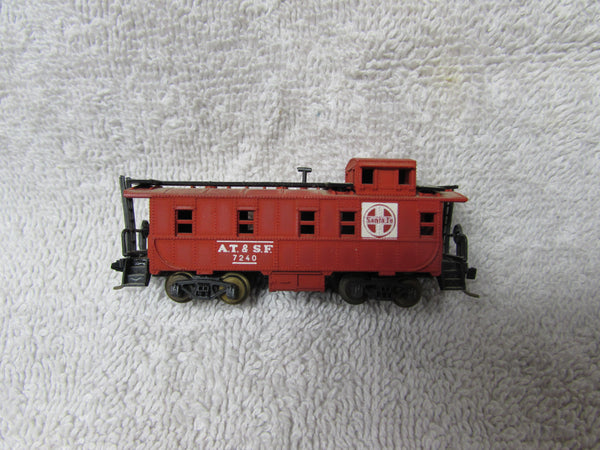 Minitrix SF caboose