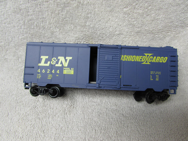 Lifelike L&n 40' Boxcar Cushioned Cargo #46244