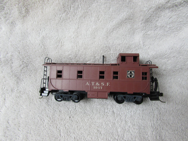 Athearn Blue Box SF Caboose