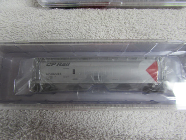 Intermountain 65221-28	Canadian Pacific	382256	Cylindrical Covered Hopper, 4 bay