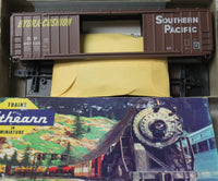 Athearn 50 foot SP box car kit