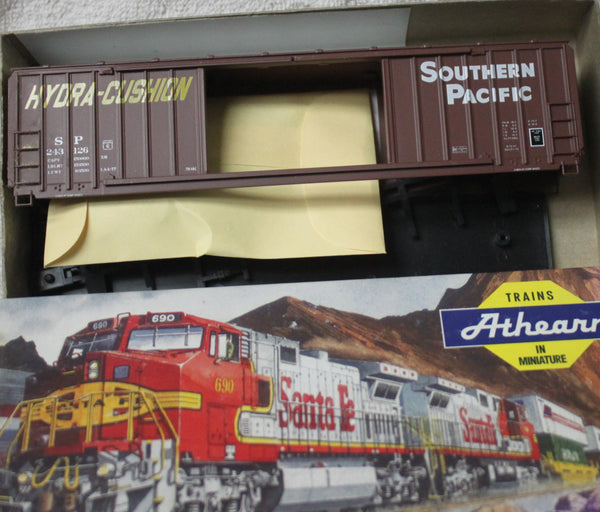 Athearn 50 foot SP box car kit