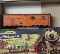 Athearn PFE reefer