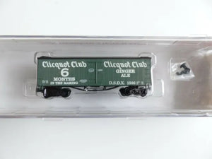 RoundHouse 8700 N Scale 36' Clicquot Billboard Reefer