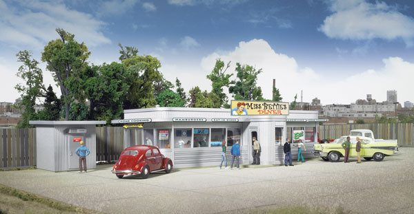 HO scale Walthers Cornerstone Miss Bettie's Diner